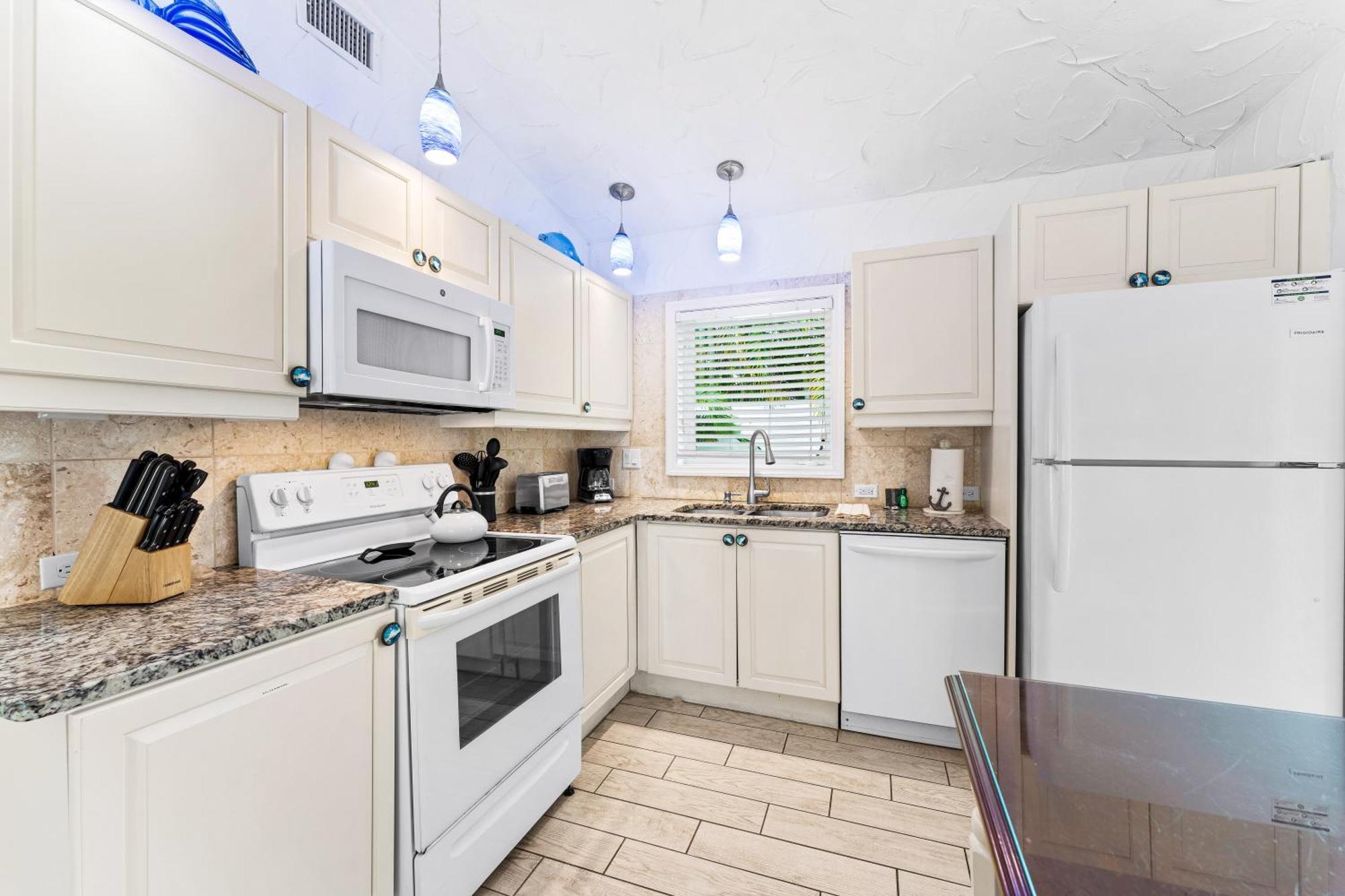 Crescent Beach Villas Сиеста-Ки Экстерьер фото
